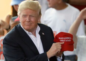 Trump’a Adıyaman’dan 100 bin MAGA şapkası