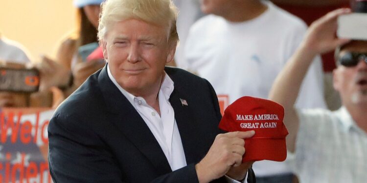 Trump’a Adıyaman’dan 100 bin MAGA şapkası