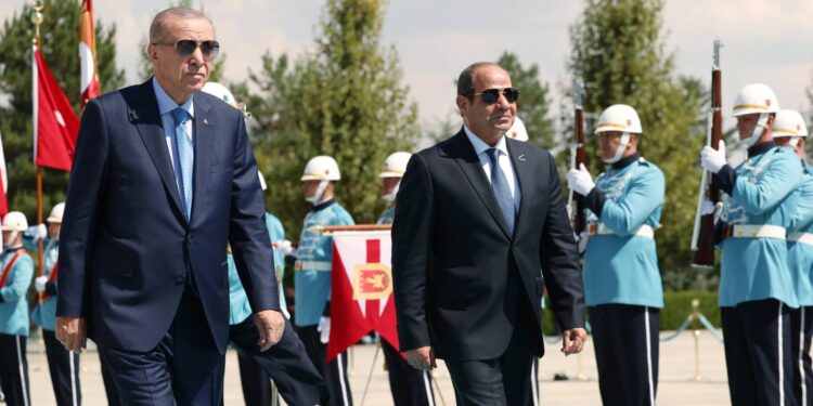 Türkiye Mısır politikasında yenildi, Erdoğan Sisi ile görüşmek zorunda kaldı