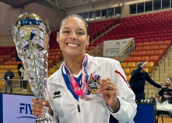 Voleybolcu Pilar Marie Victoria Lopez'in ön otopsi raporunda mantarlı tavuk salatası şüphesi