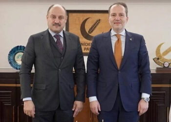 YRP'den İstifa Eden Kasım Gülpınar'a Üç Partiden Teklif: Kararını Açıkladı