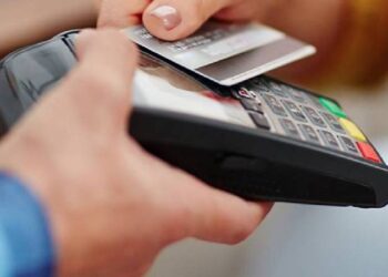 Yüksek enflasyon banka ve bireysel kredi kartlarının kullanımını artırıyor