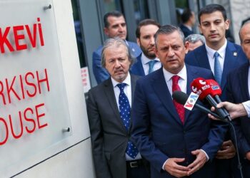 ‘Özel’in Erdoğan’a kalkan olmasının nasıl bir izahı olabilir?’