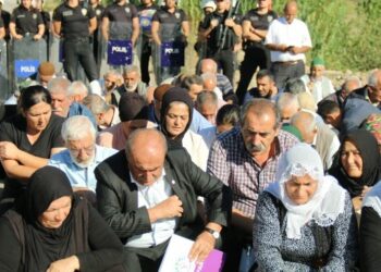 Kürkçüler Cezaevi önünden seslendiler: Tecrit sonlandırılsın