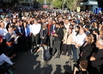 Amed’de gün boyu ‘özgürlük’ direnişi