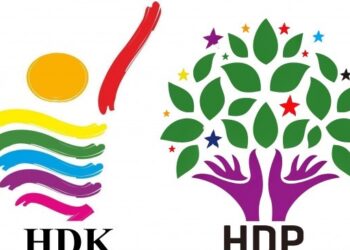 Siyasetçilerin davası savunmaların tamamlanması için ertelendi