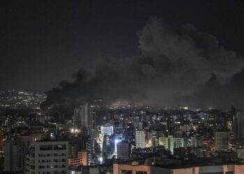 İsrail: Beyrut’ta 15 noktaya saldırdık