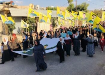 Saldırılara karşı Mexmur’da kitlesel yürüyüş