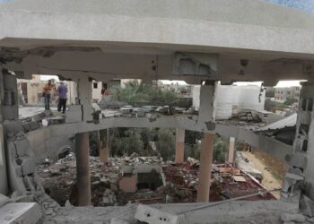 İsrail okul ve camiyi bombaladı: 24 ölü, 93 yaralı