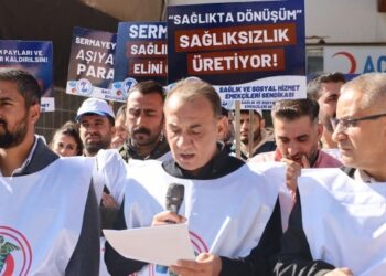 Sağlıkçılar: Sorumluların görevlerine son verilmeli