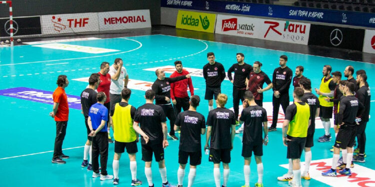 A Milli Erkek Hentbol Takımı’nın Avusturya ve Almanya Maçı Kamp Kadrosu Belli Oldu