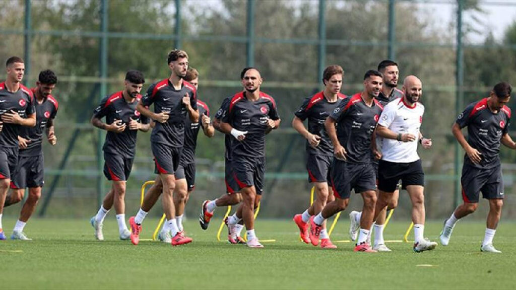 A Milli Futbol Takımı, İzlanda Maçına Hazırlanıyor