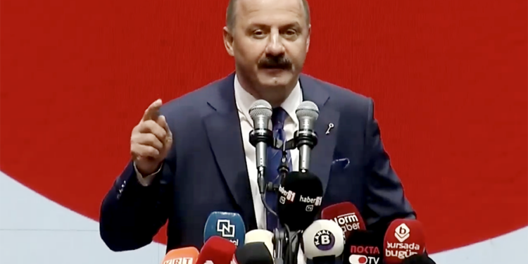 A Parti’nin kuruluş dilekçesi İçişleri Bakanlığı’na teslim edildi: “Ben bir iktidar hasmı değilim”