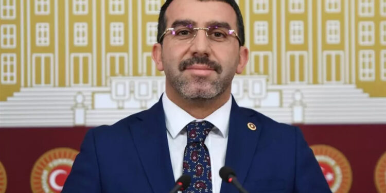 AKP milletvekilinin kardeşinden gazeteciye silahlı saldırı: 2 yaralı