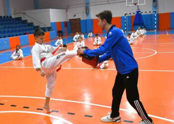 Akgedikli Tekvandocular Üst Kuşağa Çıktı