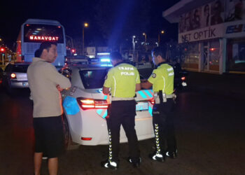 Alkolmetreyi Üflemeden Kaçtı, Ehliyetine El Konuldu