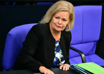 Almanya İçişleri Bakanı: Sınır dışı etme işlemleri için Türk hükümeti ile görüşmeler sürüyor