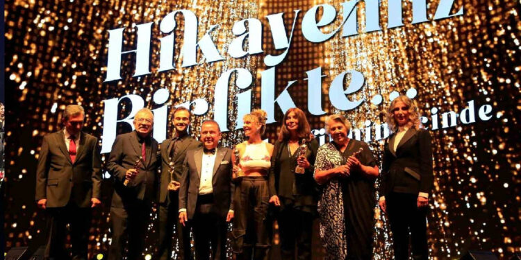 Altın Portakal Açılış Galası Gerçekleşti