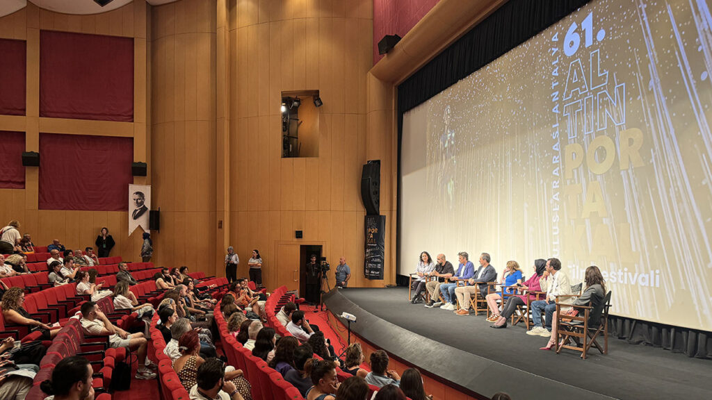 Altın Portakal Festivali'nde Beklenen Film Gösterildi: Büyük Beğeni Topladı