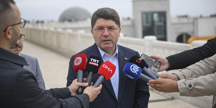 Bakan Tunç'tan 'Yenidoğan Çetesi' Açıklaması! 'Devlet Bebeklerin Ölümüne İzin Vermez'