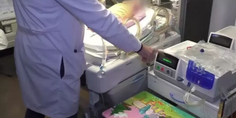 “Bebekleri öldüren doktor çeteleri ortaya çıktı; bu döneme, AKP ‘şahlanış dönemi’ diyor”