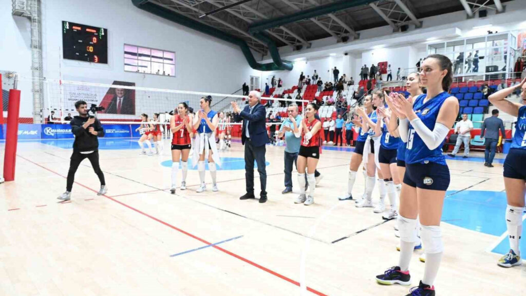 Bozüyük Spor ve Karşıyaka Spor Voleybol Karşılaşması Sonuçları