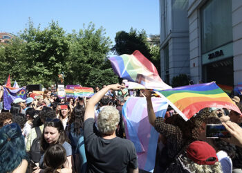 Bu mayın tarlalarının kökünü kurutmak bizim boynumuzun borcu