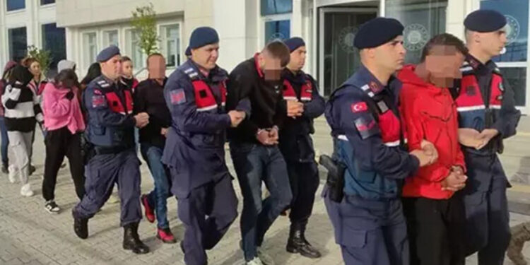 Bursa’da çete operasyonu: 22 kişi tutuklandı