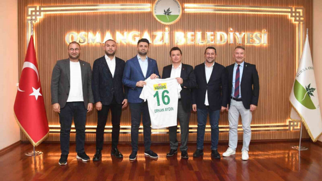 Bursaspor Yönetimi Osmangazi Belediye Başkanı'nı Ziyaret Etti