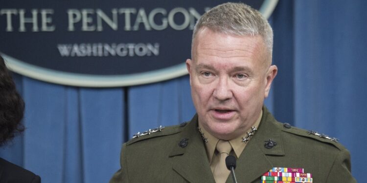 CENTCOM eski komutanı McKenzie: Suriye’de Kürtlere destek vermeye devam etmeliyiz