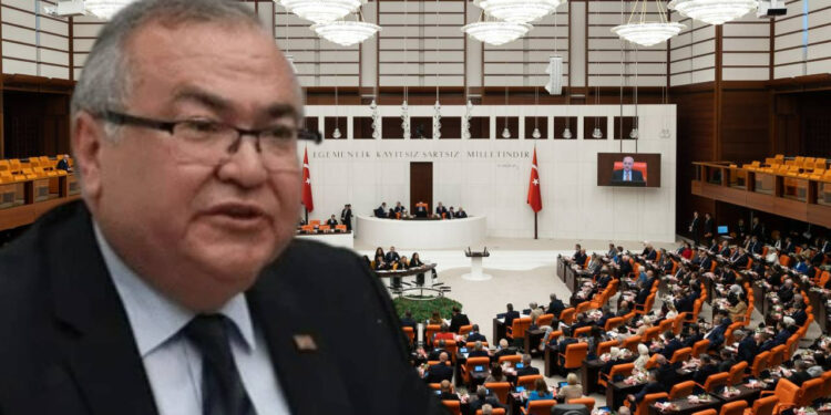 CHP'den 'Etki Ajanlığı' Yasasına Tepki: 'Aba Altından Sopa Gösteriyorsunuz!'
