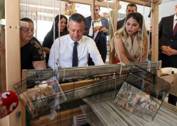 CHP'li Bulut'tan şarkıcı Mustafa Sandal'ın 'atkı dokuma' eleştirisine yanıt