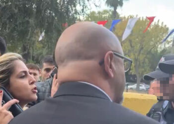 CHP'li Özer'in Avukat Kızı Emniyet Binasına Alınmadı