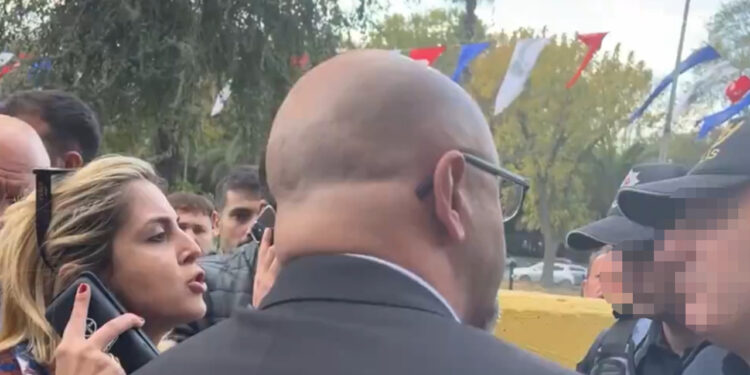 CHP'li Özer'in Avukat Kızı Emniyet Binasına Alınmadı