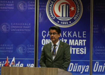 Çanakkale'de "13. Uluslararası Yeni Dünyada İletişim Kongresi" Başlangıç Yaptı