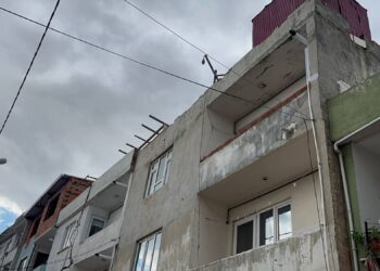 Çatıdan attığı beton parçasıyla ölüme neden olan sanık: Ortamı yumuşatmak istedim