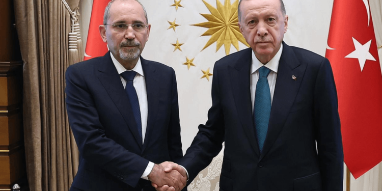 Cumhurbaşkanı Erdoğan Ürdünlü Bakan ile Görüştü