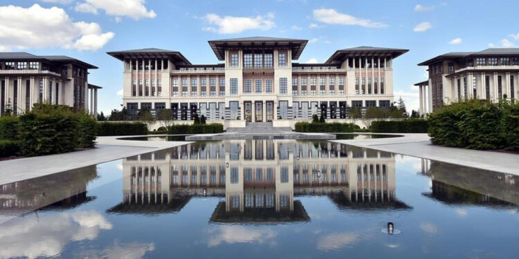 Cumhurbaşkanlığı Bütçesinde 'İtibar' Payı! Saraylara 1.8 Milyar Liralık Bakım
