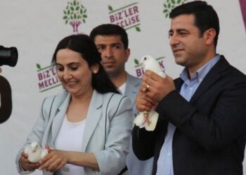 Demirtaş ve Yüksekdağ: Dışarıda olsak elbette barışa katkı sağlarız