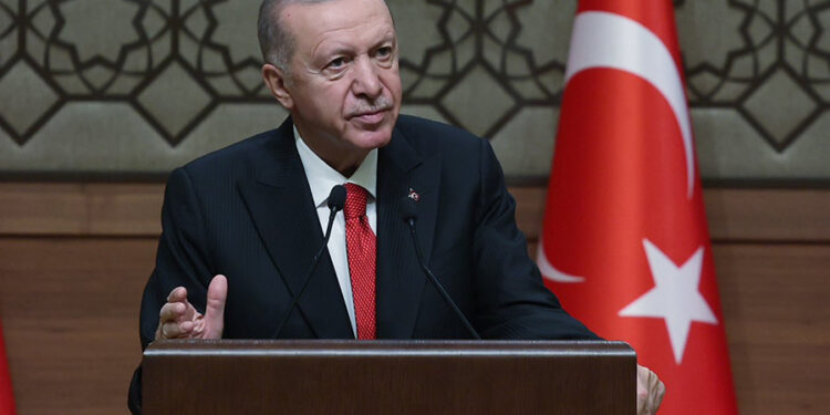 Erdoğan: “Milyonlarca vatandaşımız sırf anasının dilini konuştu diye ötelendi”