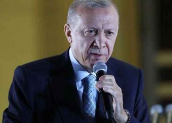 Erdoğan: Önümüzdeki siyasi sorunları hızlıca çözmemiz şart