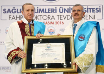 Erdoğan'ın doktorundan halk sağlığı sisteminin güçlendirilmesi çağrısı