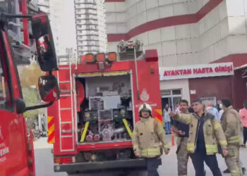 Esenyurt Devlet Hastanesi’nde yangın; hastalar tahliye ediliyor