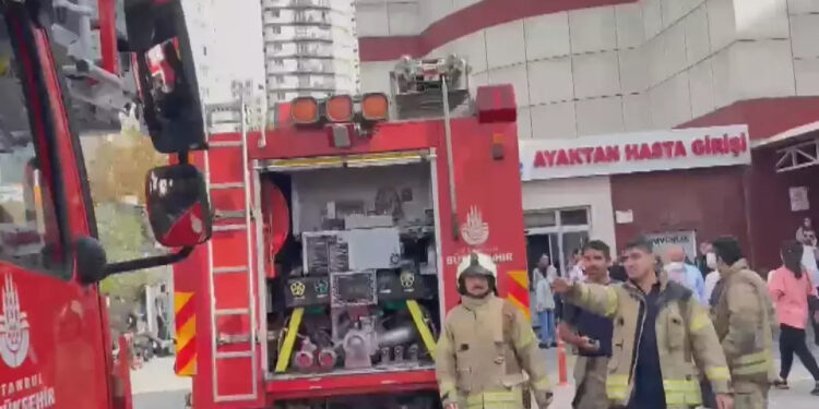 Esenyurt Devlet Hastanesi’nde yangın; hastalar tahliye ediliyor