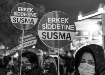 Eşini darbedip, 1'i engelli 3 çocuğunu rehin alan erkek tutuklandı!