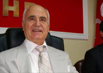 Eski Milli Savunma Bakanı Sabahattin Çakmakoğlu Hayatını Kaybetti