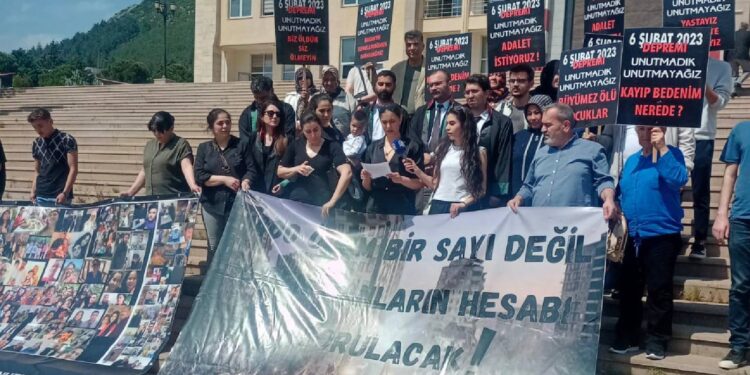 Eski yönetmeliğe göre yapılmış binanın yıkılmasını suç olarak üzerime almıyorum