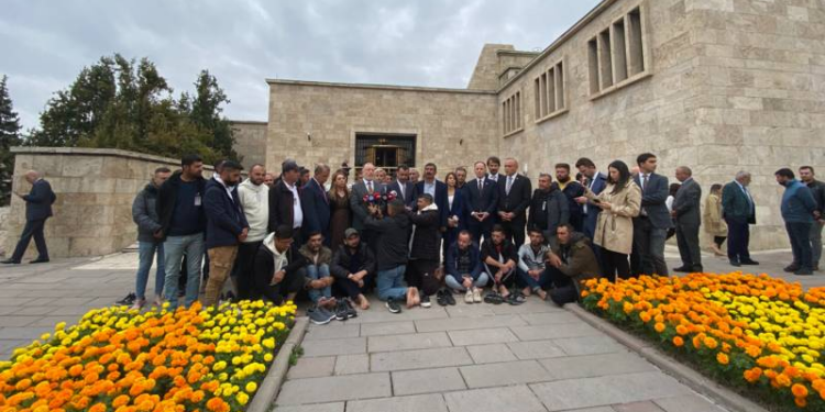 Fernas işçileri, TBMM'de AKP milletvekilleri ile görüştü