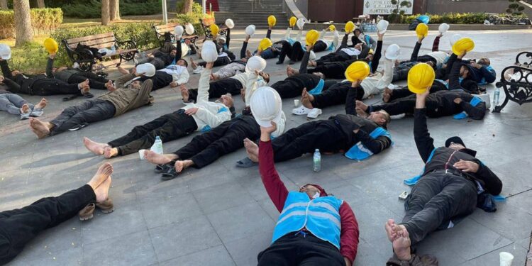 Fernas işçileri açlık grevinde: Artık çözüm bekliyoruz