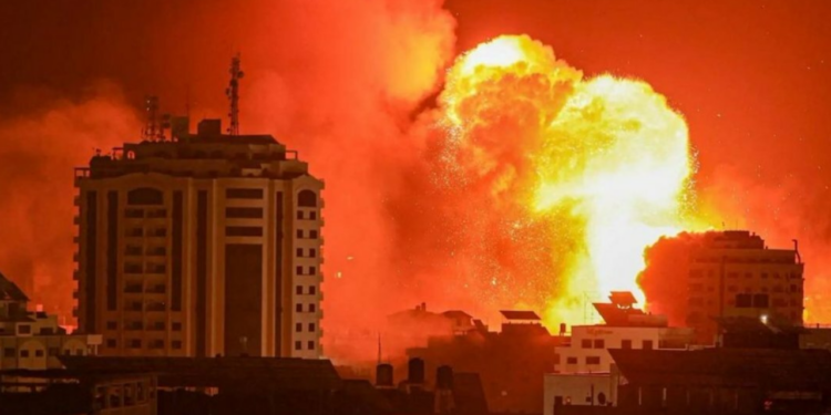 Gerilim Tırmanıyor! İsrail Savaş Uçakları Beyrut'u Bombalıyor
